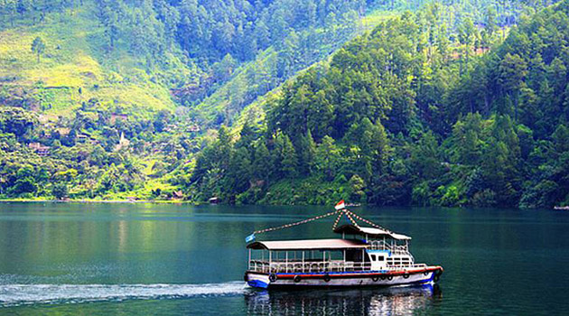 Paket wisata danau toba